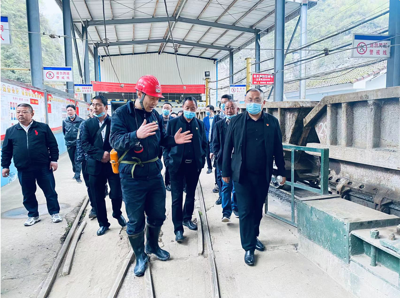 中江縣會(huì)龍鎮(zhèn)蒞臨公司礦業(yè)分公司開(kāi)展黨建共建活動(dòng)